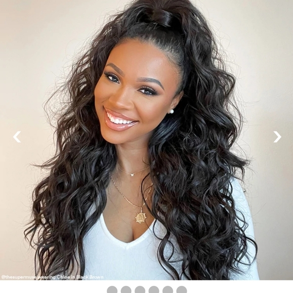 Brand new never worn half up/half down 4 piece clip in. Black/brown highlights